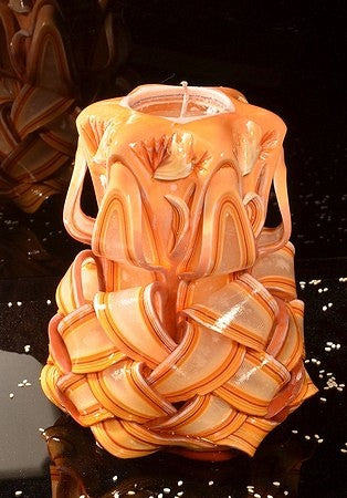 2025 Collection: Exclusive Carved Candle, Height: 16 cm, Width: 11 cm - s/n: 50222