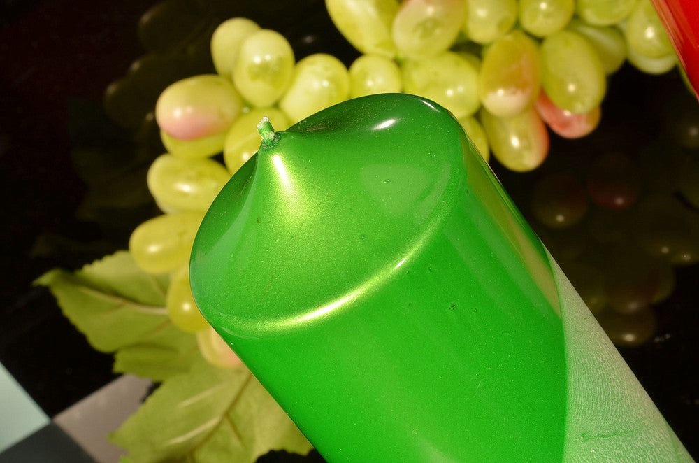 Pillar candle XXL, GREEN METALLIC, height 19 cm