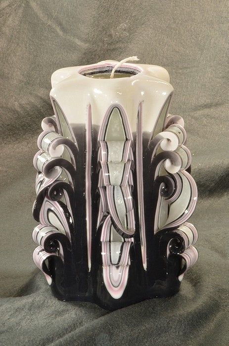 Kollektion 2025: Exklusive Schliffkerze, Höhe: 16 cm, Breite: 11 cm - s/n: 51517