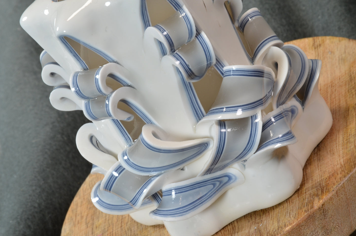 Kollektion 2025: Exklusive Schliffkerze, Höhe: 11 cm, Breite: 10 cm - s/n: 51805