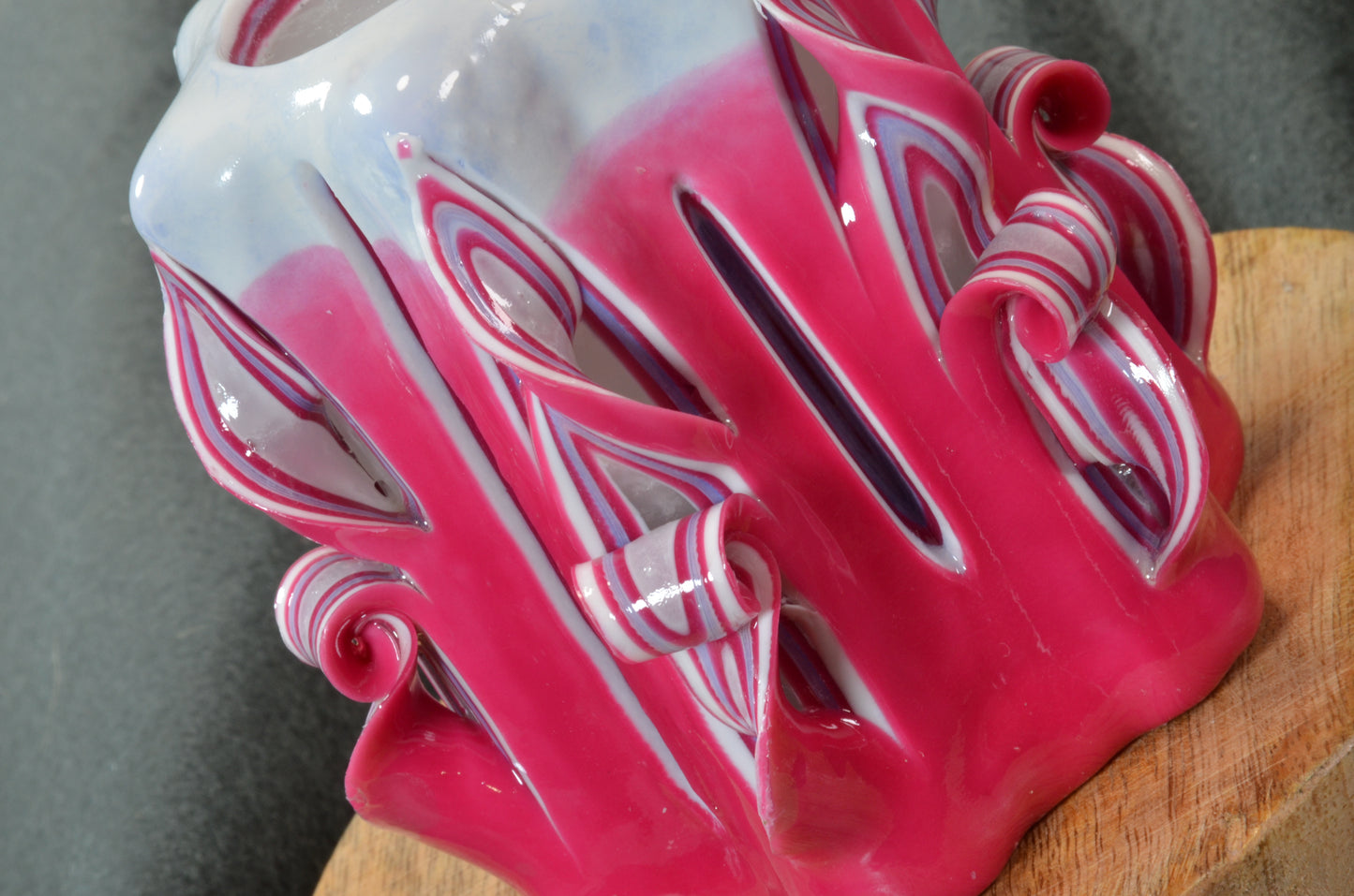 Kollektion 2025: Exklusive Schliffkerze, Höhe: 11 cm, Breite: 10 cm - s/n: 51800