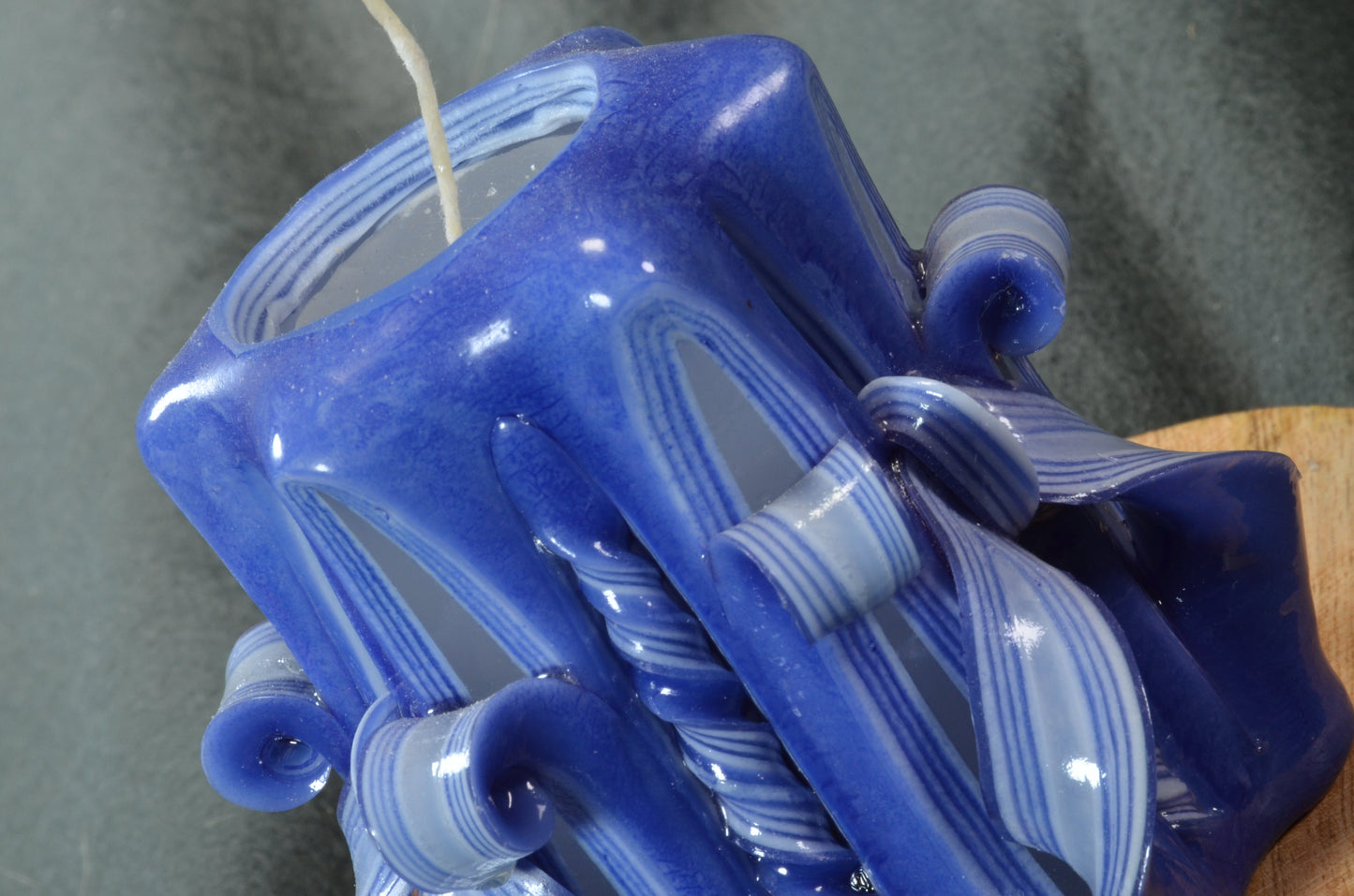 Collection 2025: Exclusive Carved Candle, Height: 11 cm, Width: 10 cm - s/n: 51807