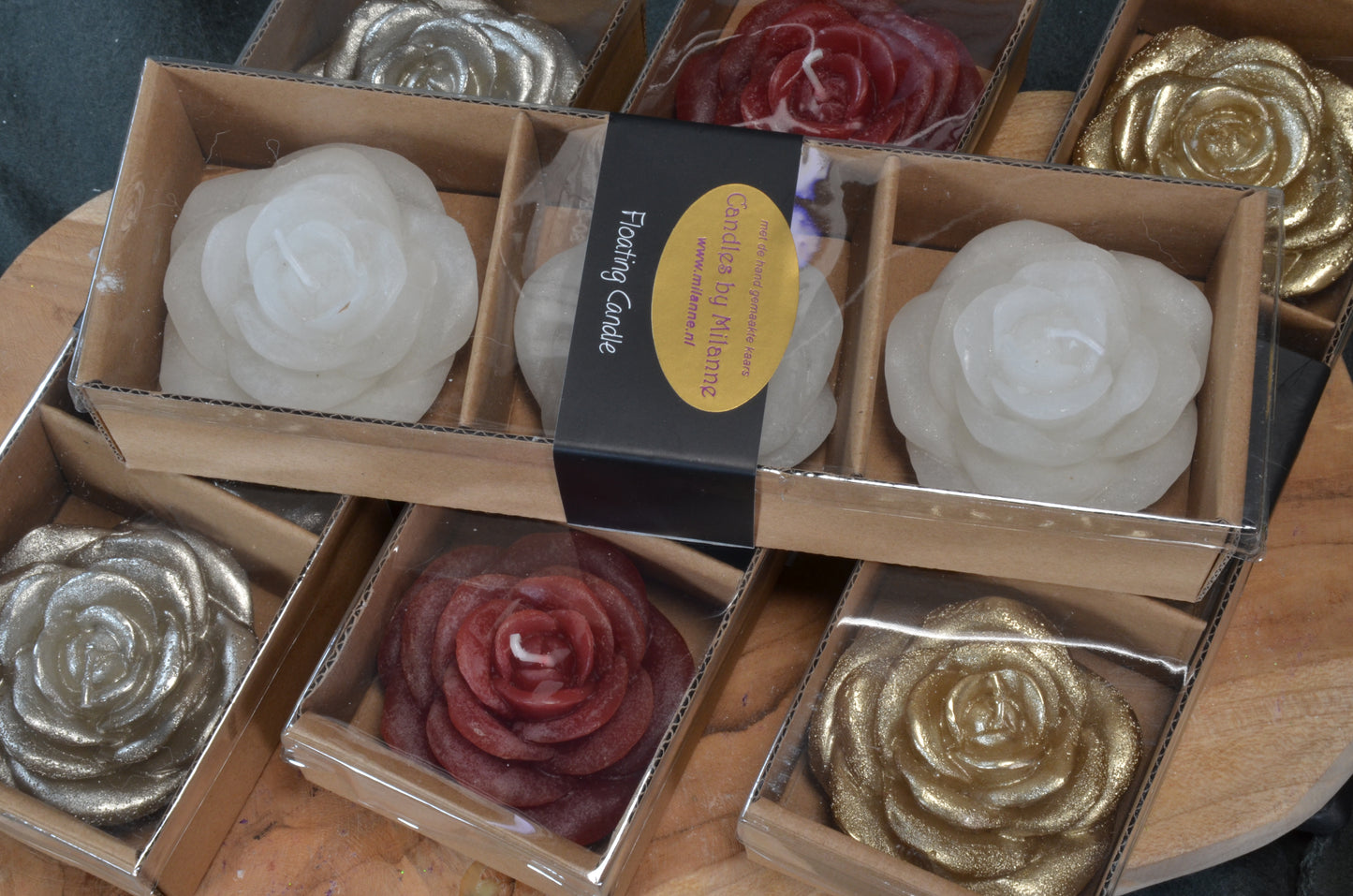 Bloemen Drijfkaars 7x7 cm, hoogte 4 cm in HAGEL WIT set van 3 stuks - BEKIJK VIDEO