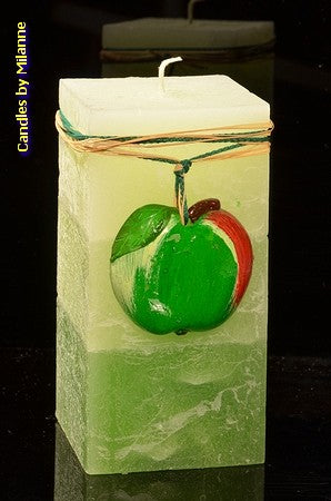 Apple candle, rectangle, H: 14 cm - scented candle that smells of green apples