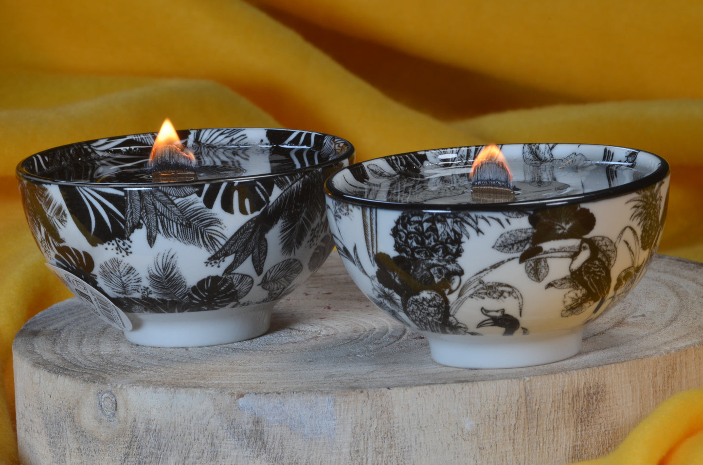 Set van 2 stuks  "JUNGLE" Pentekening gelkaarsen met houten pit -Gemaakt door Candles by Milanne -  BEKIJK VIDEO