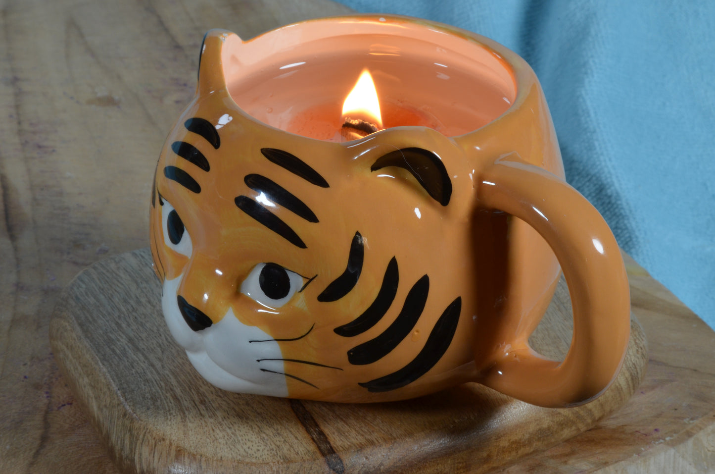 Gelkaars met Houten Pit Tijger design - Gemaakt door Candles by Milanne -  BEKIJK VIDEO